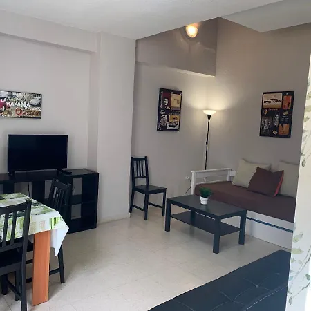 Fernando De Rios Apartment *